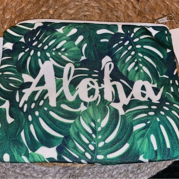 Essentials Aloha bag - Picture 1 of 3